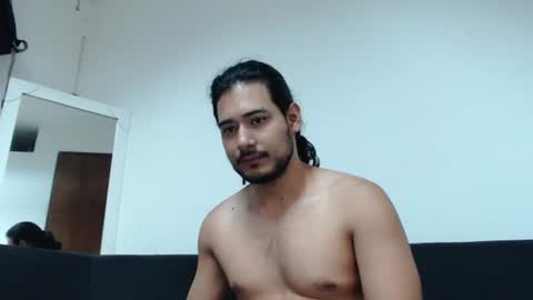 Snapshot of romanphoenix chatting on 06.25.26 Roman online show from 06.25.26