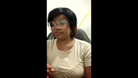 Snapshot of romantic_stargirl chatting on 02.11.26 Is A Belle online show from 02.11.26