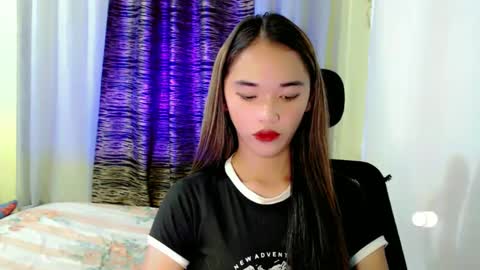 Snapshot of romanticslutxxx chatting on 12.06.24 empress online show from 12.06.24