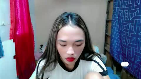 Snapshot of romanticslutxxx chatting on 04.30.26 empress online show from 04.30.26