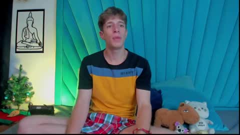 Snapshot of romeo_ricci1 chatting on 12.12.24 Romeo Ricci online show from 12.12.24