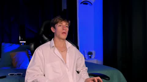 Snapshot of romeo_ricci1 chatting on 01.10.25 Romeo Ricci online show from 01.10.25