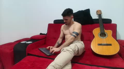 Snapshot of romeo_sexxx_ chatting on 12.12.24 romeo_sexxx_ online show from 12.12.24