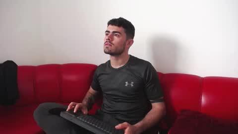 Snapshot of romeo_sexxx_ chatting on 01.09.25 romeo_sexxx_ online show from 01.09.25