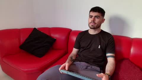 Snapshot of romeo_sexxx_ chatting on 01.15.25 romeo_sexxx_ online show from 01.15.25