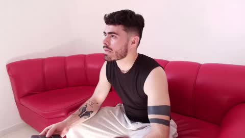 Snapshot of romeo_sexxx_ chatting on 01.16.25 romeo_sexxx_ online show from 01.16.25