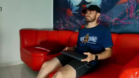 Snapshot of romeo_sexxx_ chatting on 01.28.25 romeo_sexxx_ online show from 01.28.25