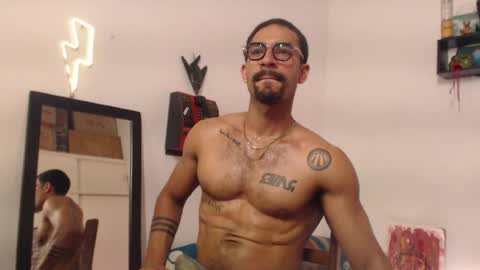 Snapshot of romeocolin_ chatting on 07.01.26 R O M E O online show from 07.01.26