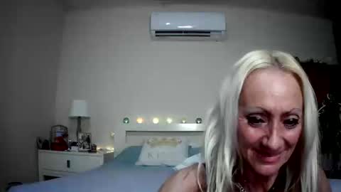 Snapshot of romeodiamond chatting on 05.29.26 romeodiamond online show from 05.29.26