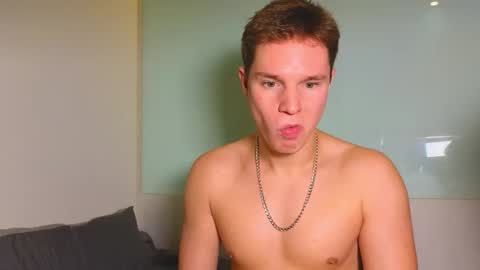 Snapshot of romeosilver chatting on 10.19.25 Romeo online show from 10.19.25