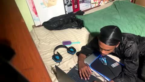 Snapshot of romeotyn chatting on 02.09.25 romeotyn online show from 02.09.25