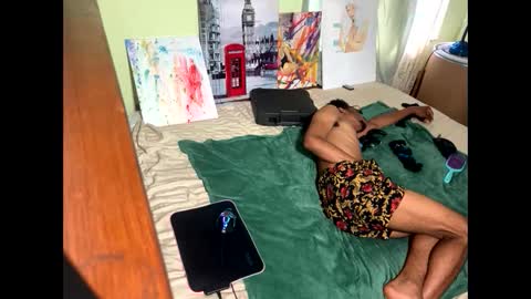 Snapshot of romeotyn chatting on 02.15.25 romeotyn online show from 02.15.25