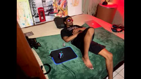 Snapshot of romeotyn chatting on 02.16.25 romeotyn online show from 02.16.25