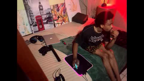 Snapshot of romeotyn chatting on 02.17.25 romeotyn online show from 02.17.25