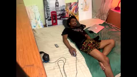 Snapshot of romeotyn chatting on 02.18.25 romeotyn online show from 02.18.25