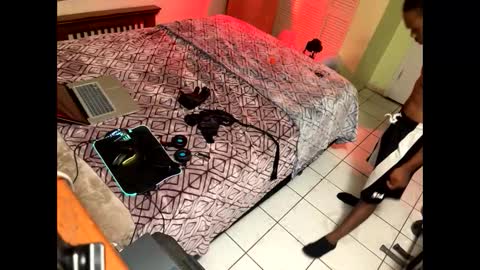 Snapshot of romeotyn chatting on 02.20.25 romeotyn online show from 02.20.25