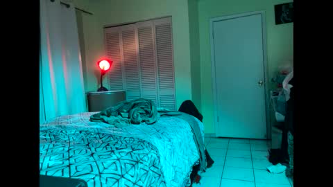 Snapshot of romeotyn chatting on 03.01.25 romeotyn online show from 03.01.25