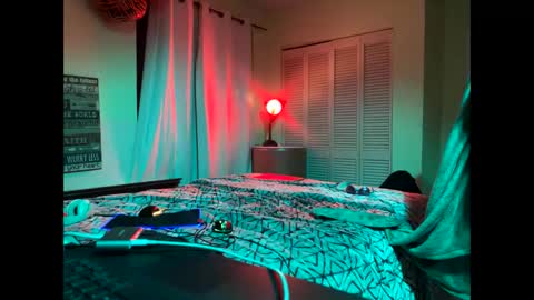 Snapshot of romeotyn chatting on 03.02.25 romeotyn online show from 03.02.25