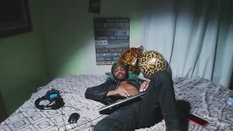 Snapshot of romeotyn chatting on 10.01.25 romeotyn online show from 10.01.25