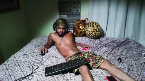 Snapshot of romeotyn chatting on 10.03.25 romeotyn online show from 10.03.25