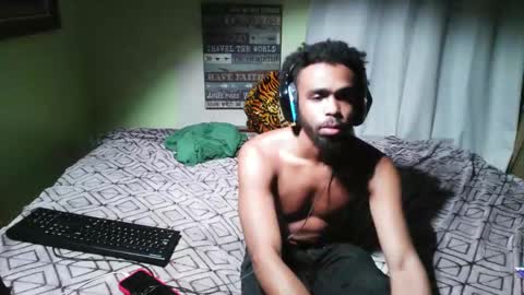 Snapshot of romeotyn chatting on 10.08.25 romeotyn online show from 10.08.25