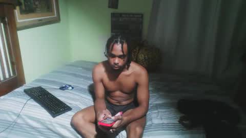 Snapshot of romeotyn chatting on 10.23.25 romeotyn online show from 10.23.25