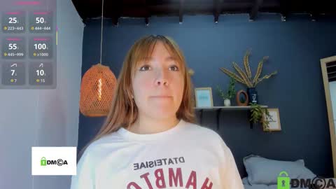 Snapshot of romi01_ chatting on 09.16.25 romi online show from 09.16.25