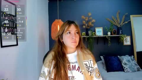 Snapshot of romi01_ chatting on 10.12.25 romi online show from 10.12.25
