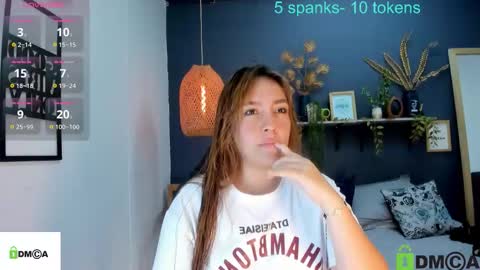 Snapshot of romi01_ chatting on 10.17.25 romi online show from 10.17.25