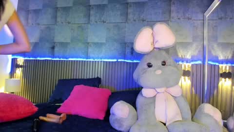 Snapshot of rominnakonde chatting on 01.13.25 Rominna online show from 01.13.25