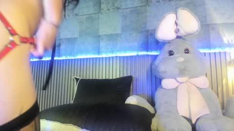 Snapshot of rominnakonde chatting on 02.05.25 Rominna online show from 02.05.25