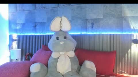 Snapshot of rominnakonde chatting on 03.11.25 Rominna online show from 03.11.25