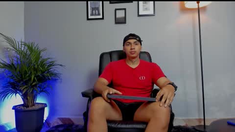 Snapshot of ronnie_canford chatting on 01.15.26 RonnieCanford online show from 01.15.26