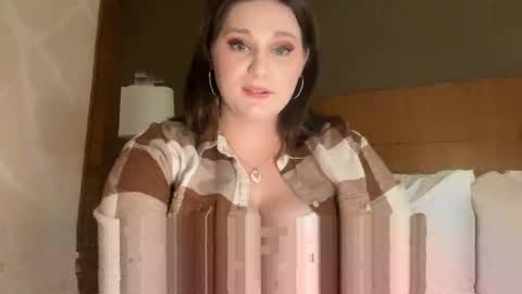 Snapshot of ronnyvzla2 chatting on 12.14.24 Ronny Smokey online show from 12.14.24