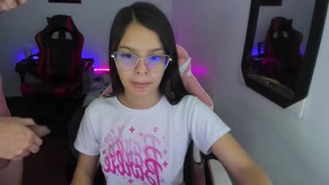  MIA AND PAUL online show from 12.15.25