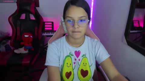 Snapshot of room_kitty chatting on 03.01.26 MIA AND PAUL online show from 03.01.26