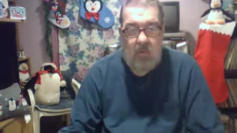 Snapshot of ropeandmore2 chatting on 12.25.24 Rope online show from 12.25.24