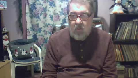 Snapshot of ropeandmore2 chatting on 01.01.25 Rope online show from 01.01.25