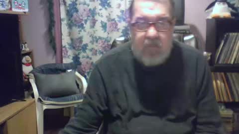 Snapshot of ropeandmore2 chatting on 01.08.25 Rope online show from 01.08.25