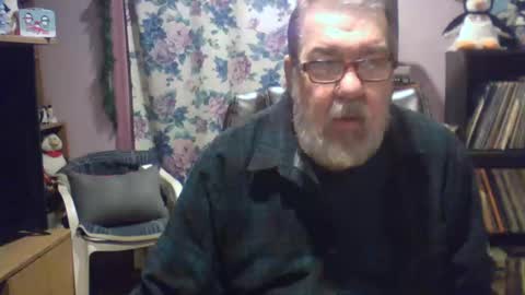 Snapshot of ropeandmore2 chatting on 01.26.25 Rope online show from 01.26.25