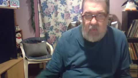 Snapshot of ropeandmore2 chatting on 01.27.25 Rope online show from 01.27.25