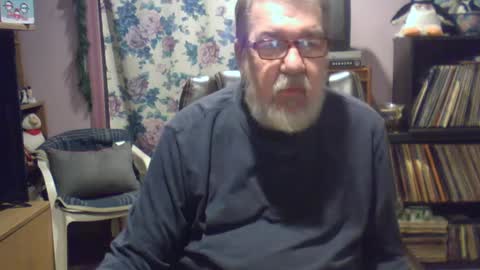 Snapshot of ropeandmore2 chatting on 01.28.25 Rope online show from 01.28.25