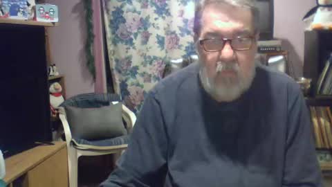 Snapshot of ropeandmore2 chatting on 01.31.25 Rope online show from 01.31.25