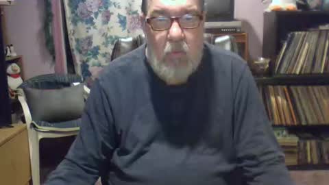 Snapshot of ropeandmore2 chatting on 02.01.25 Rope online show from 02.01.25