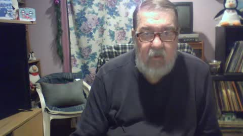 Snapshot of ropeandmore2 chatting on 02.05.25 Rope online show from 02.05.25
