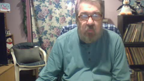 Snapshot of ropeandmore2 chatting on 02.22.25 Rope online show from 02.22.25