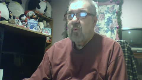 Snapshot of ropeandmore2 chatting on 03.08.25 Rope online show from 03.08.25