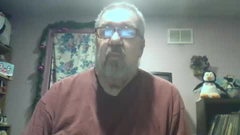 Snapshot of ropeandmore2 chatting on 03.11.25 Rope online show from 03.11.25