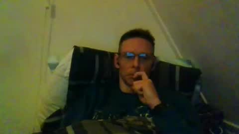 Snapshot of rororober chatting on 01.08.26 rororober online show from 01.08.26