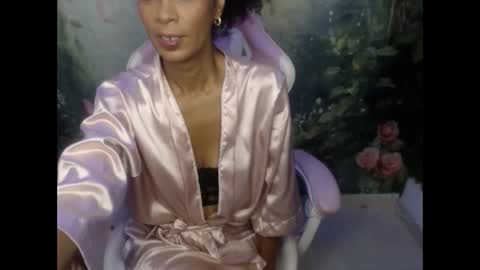 Snapshot of rosa_skinny chatting on 05.20.26 rosa online show from 05.20.26